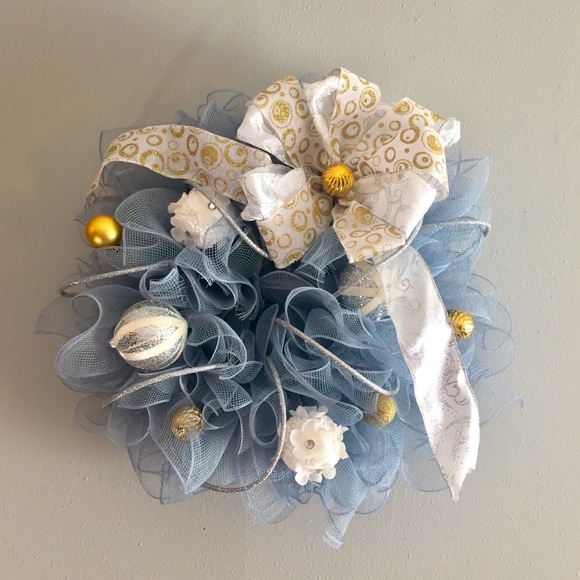 Hand Crafted Other - Blue/gray Christmas wreath ☃️